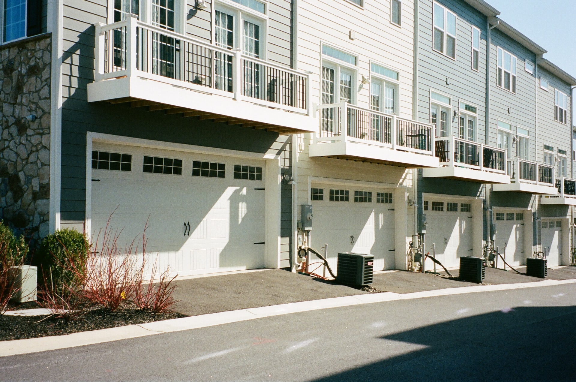 Townhouses in Willoughby